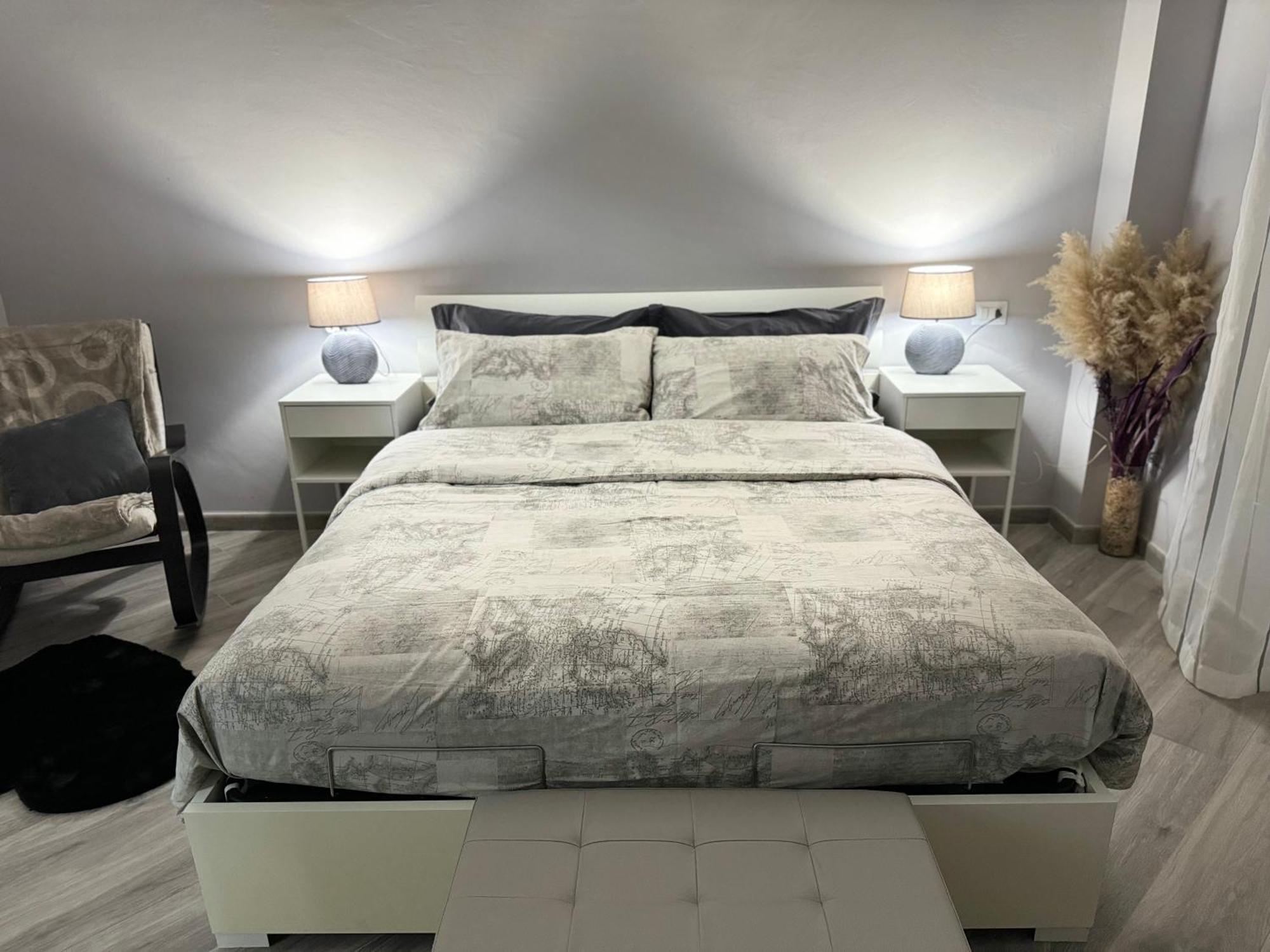 Apartment Trento House Zona Stazione Centro Storico Parma